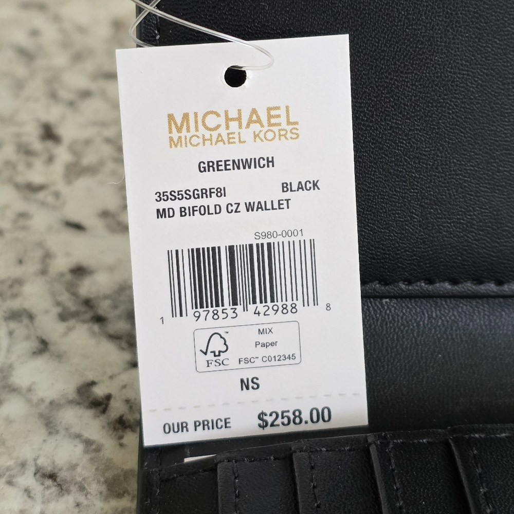 Michael Kors Greenwich Bifold Medium Wallet - Picture 5 of 6